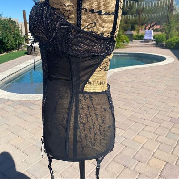 VICTORIA SECRET LINGERIE - Picture 4 of 11